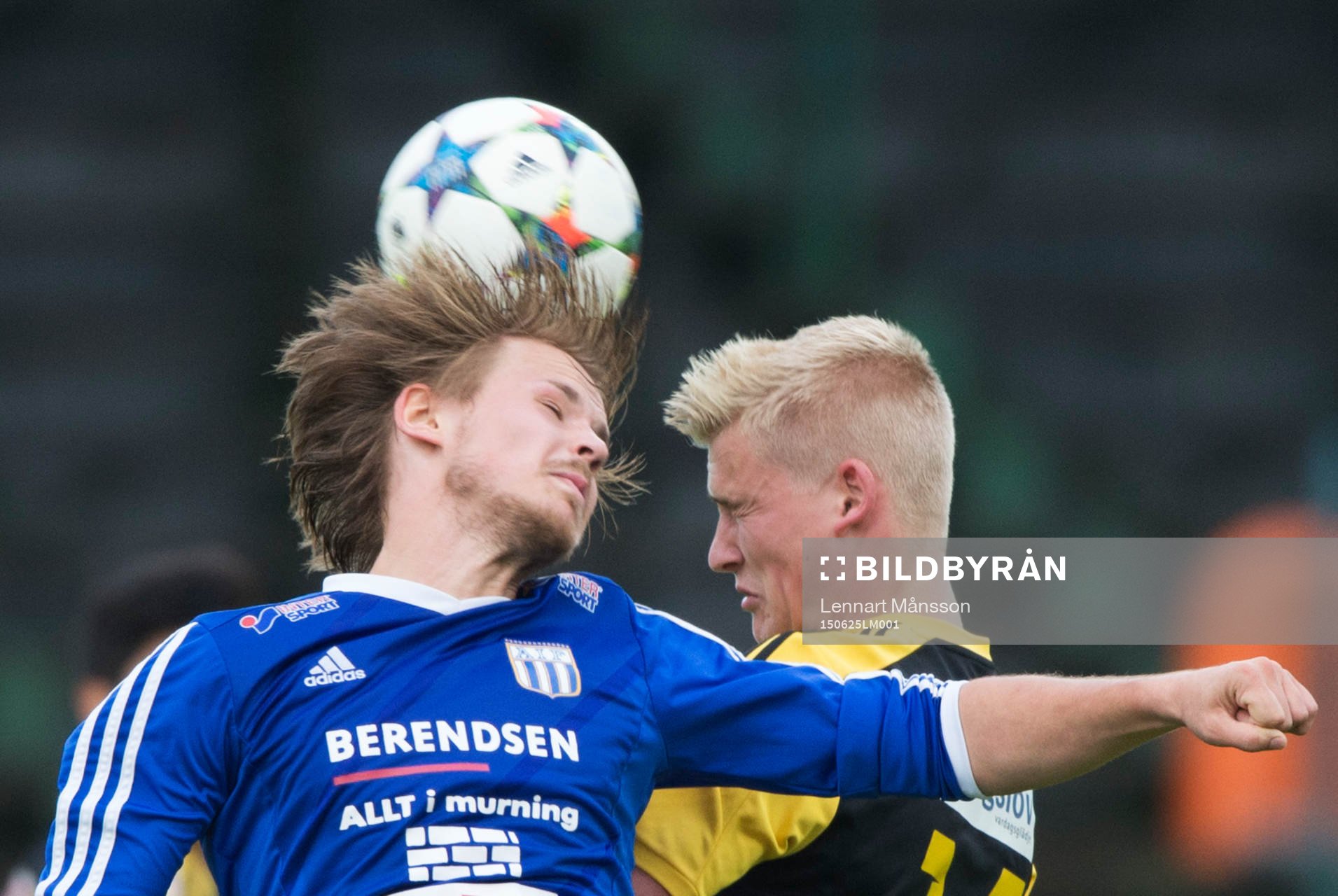 IFK Hässleholms Linus Svensson i matchen i division 2