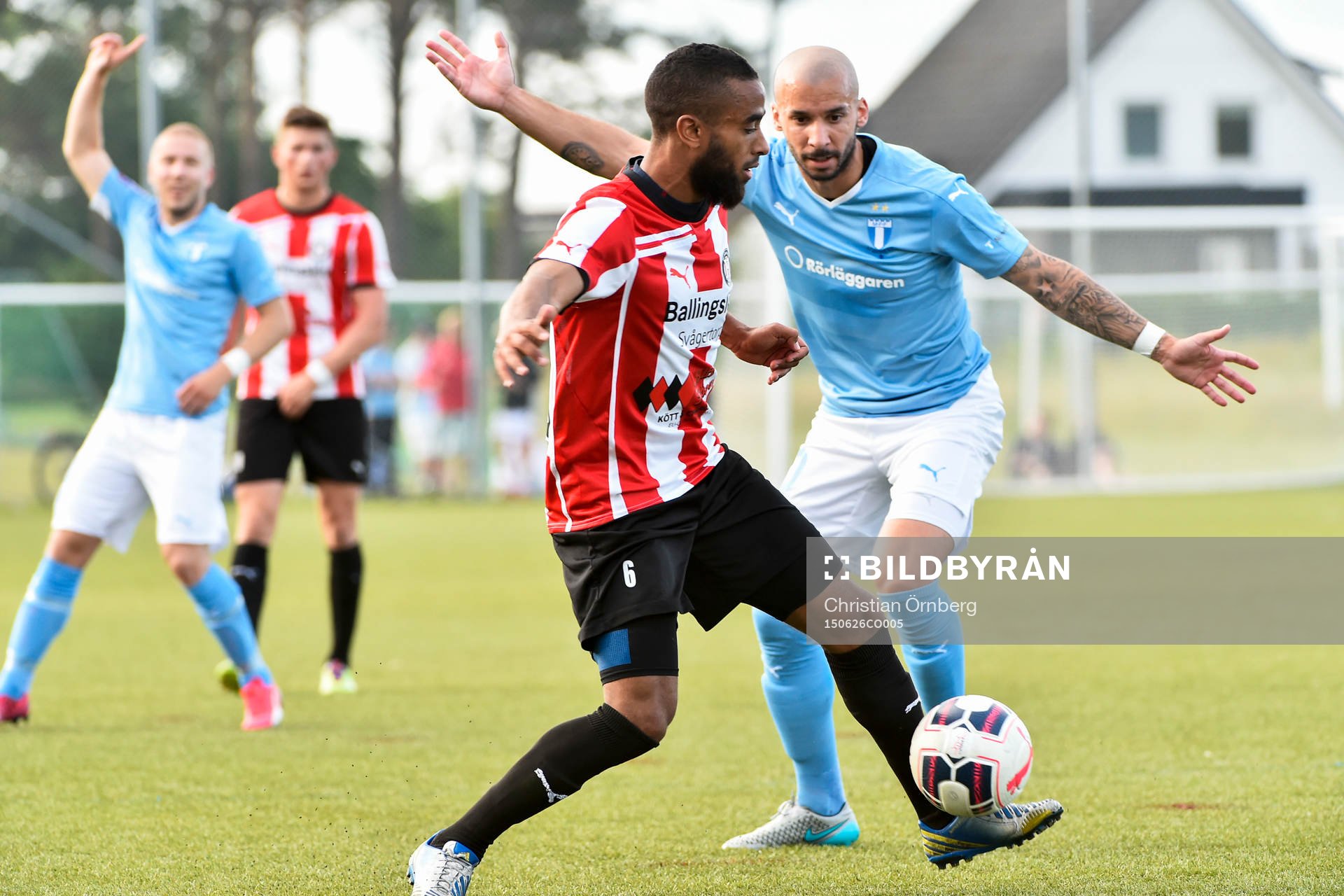 Höllvikens Kamal Barny och Malmö FFs Guillermo Molins