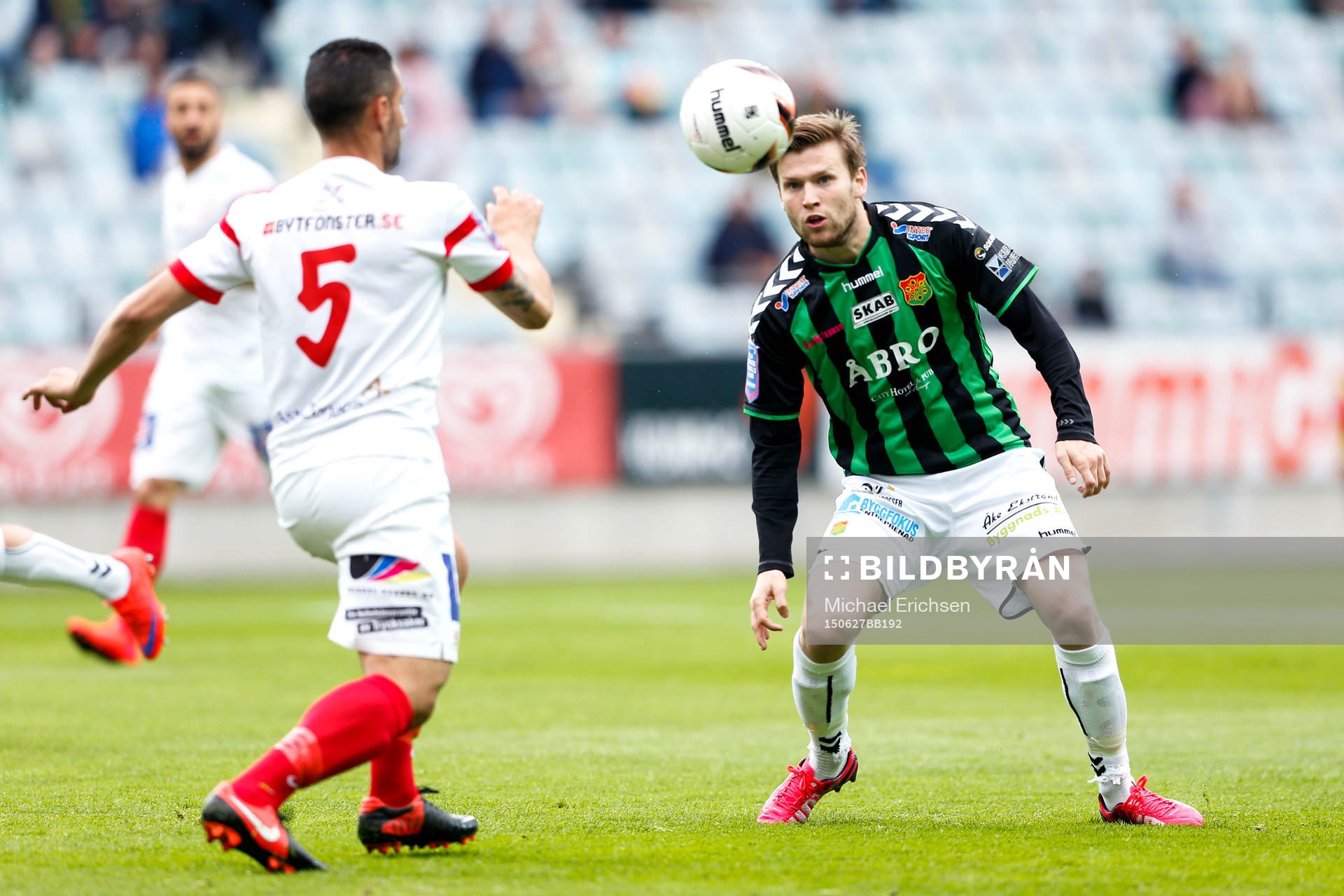 GAIS Johan Lundgren och Assyriskas David Durmaz