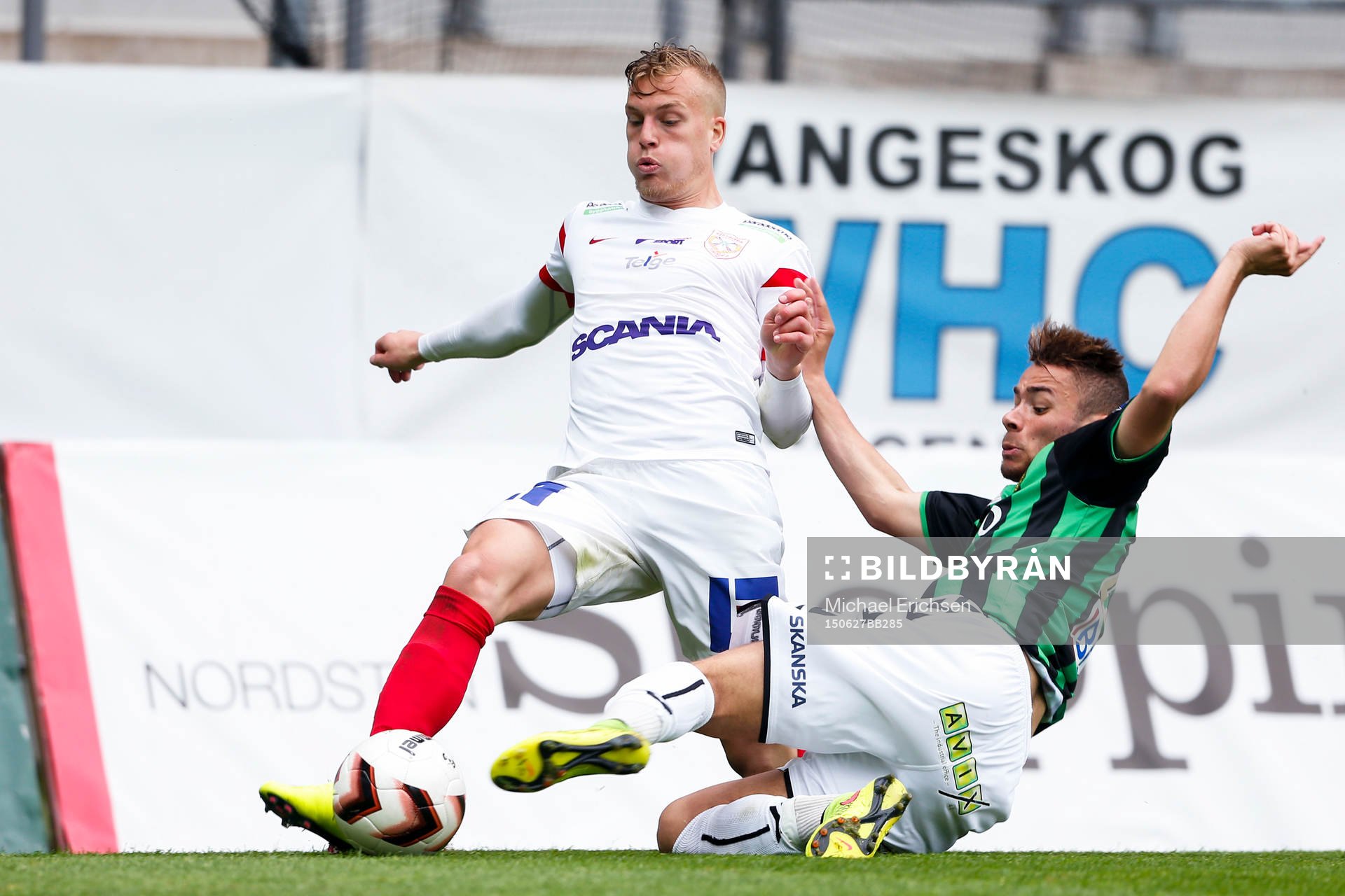 Assyriskas Jens Jakobsson och GAIS Malkolm Moenza