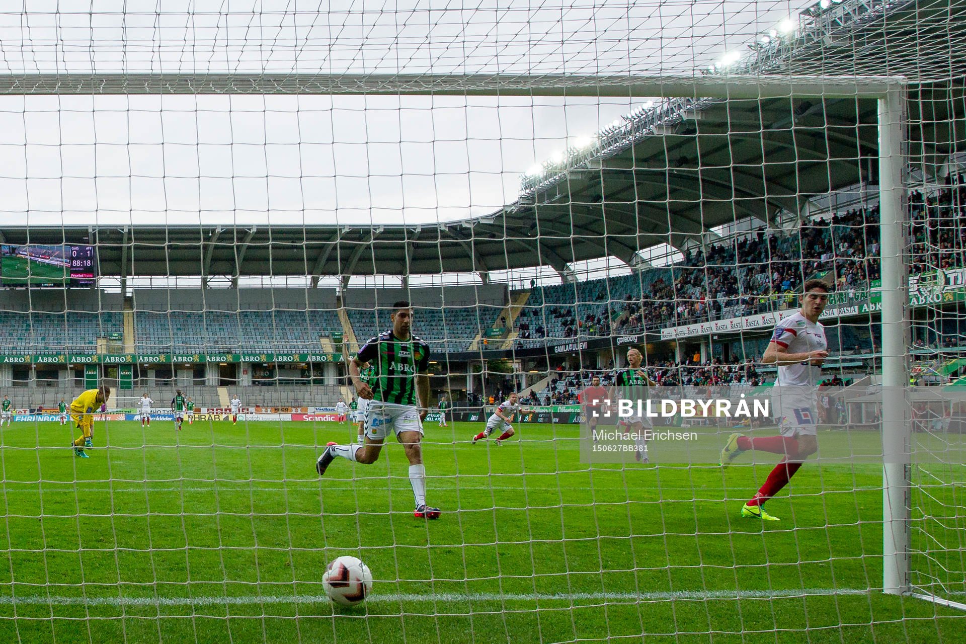 Assyriskas Gustavo Ezequiel Blanco Leschuk rullar in 2-0