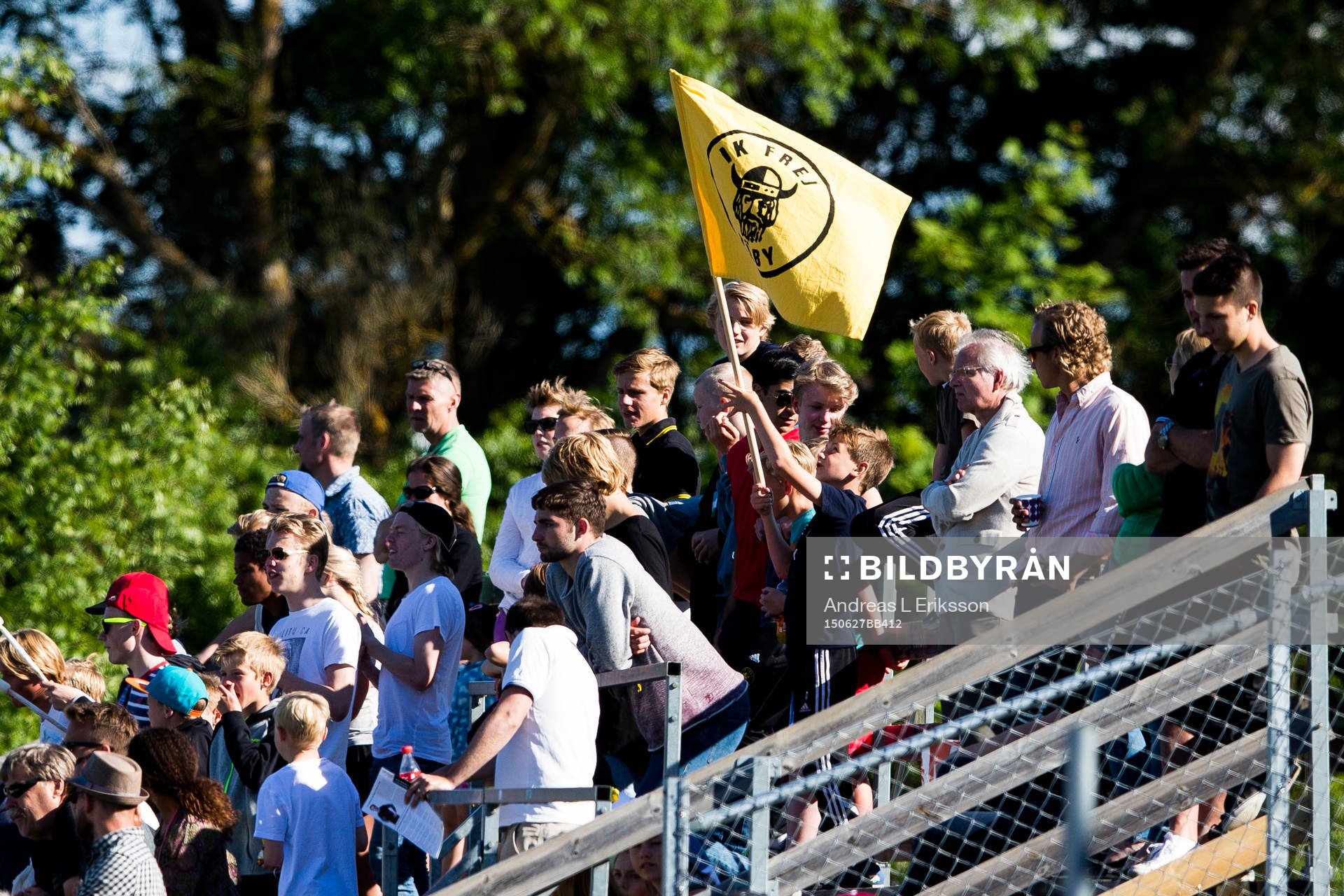 Frej Täbys supportrar