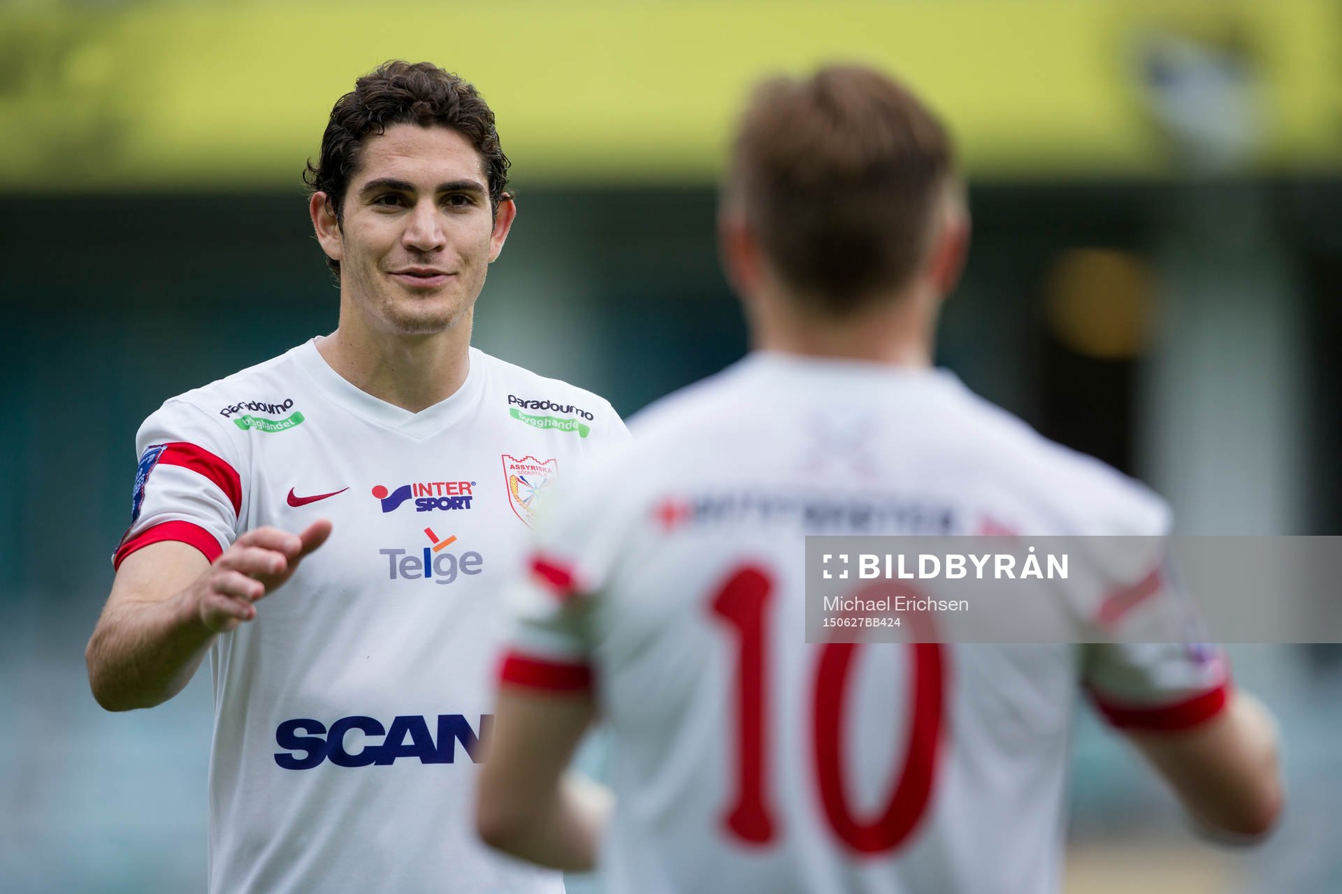 Assyriskas Gustavo Ezequiel Blanco Leschuk jublar ihop med