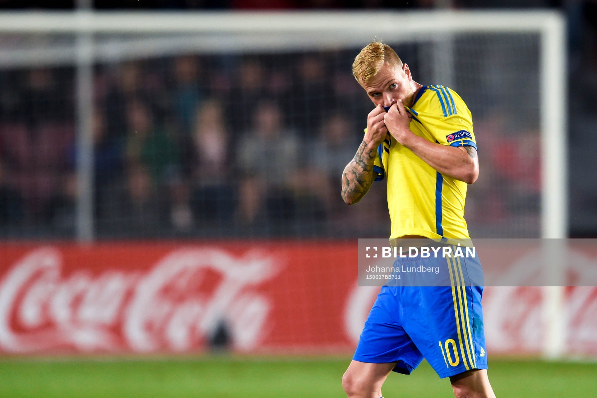 Sveriges John Guidetti tackar för sig och byts ut