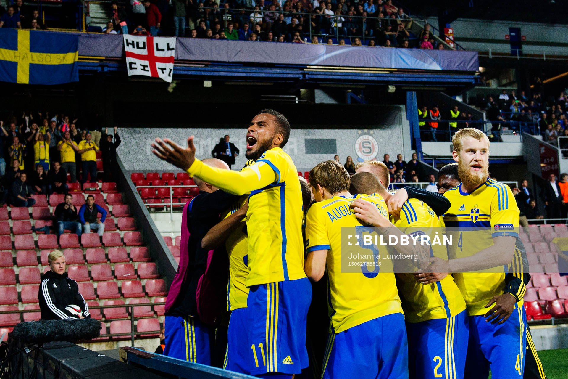Sveriges Isaac Kiese Thelin, Ludwig Augustinsson och Filip