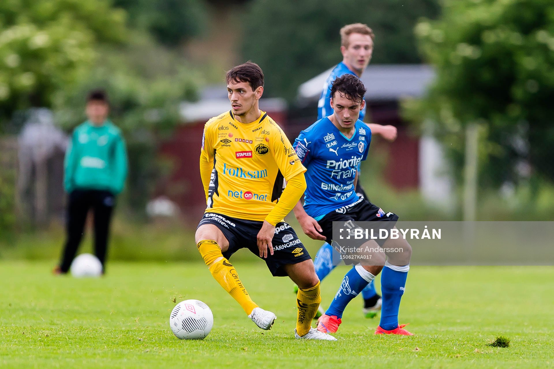 Elfsborgs Liridon Gashi och Halmstads Sead Haksabanovic