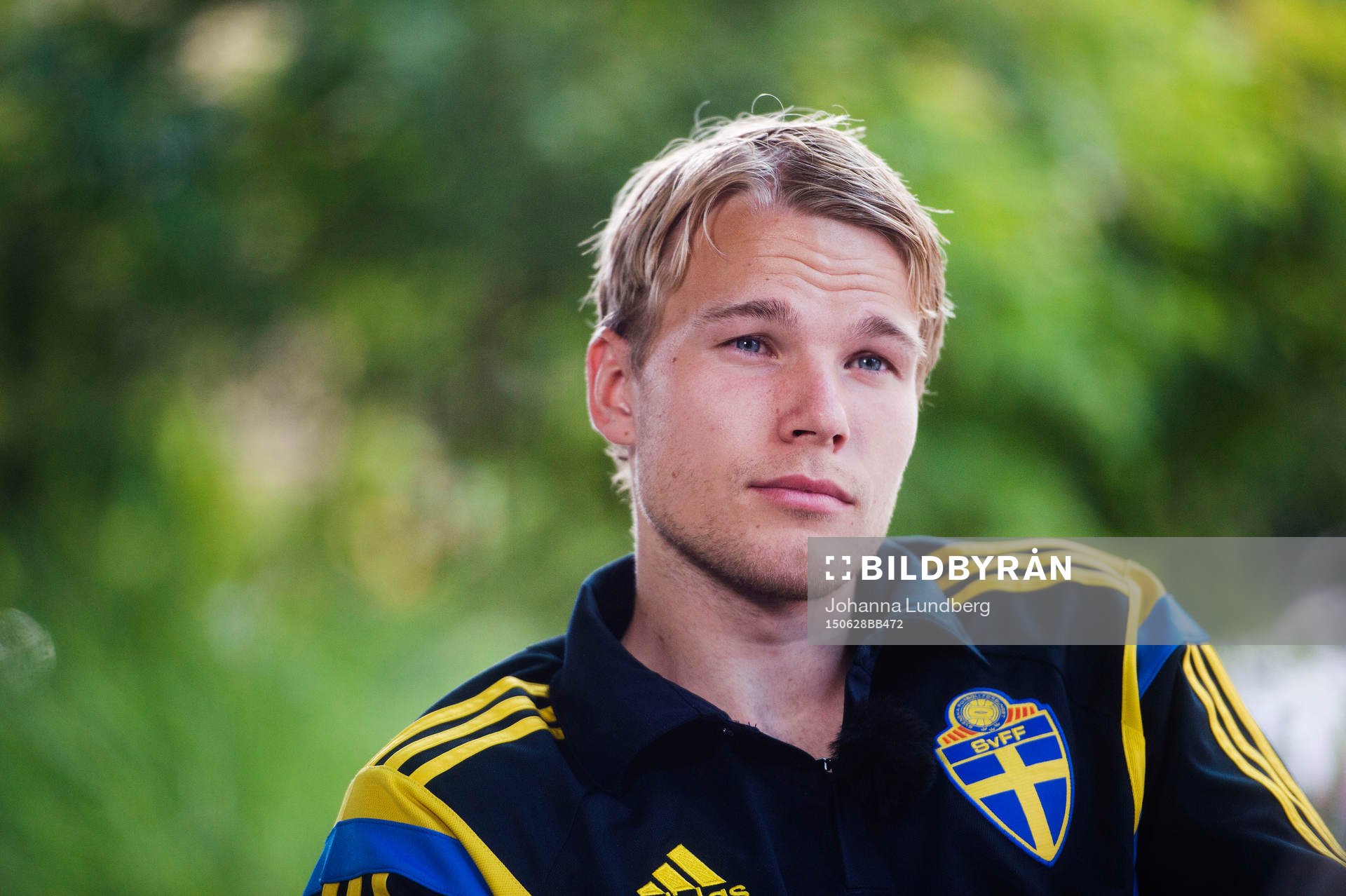 Sveriges Oscar Lewicki pratar med media