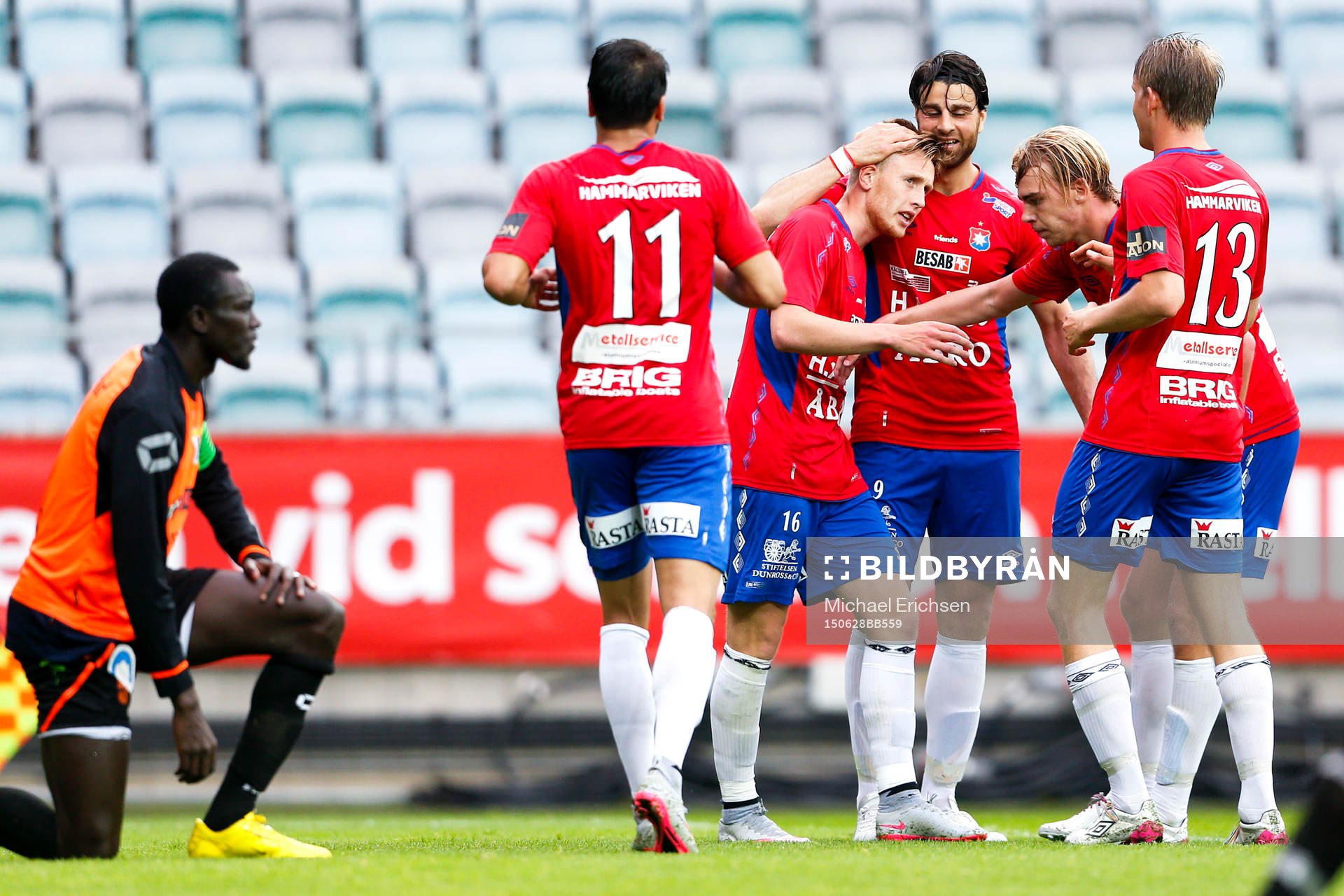 Örgrytes Sebastian Ohlsson och George Mourad jublar