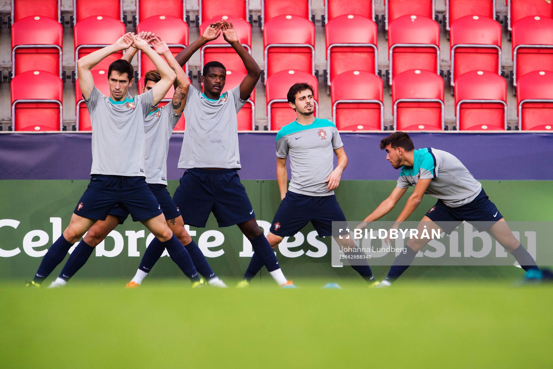 Portugals William Carvalho och Bernardo Silva