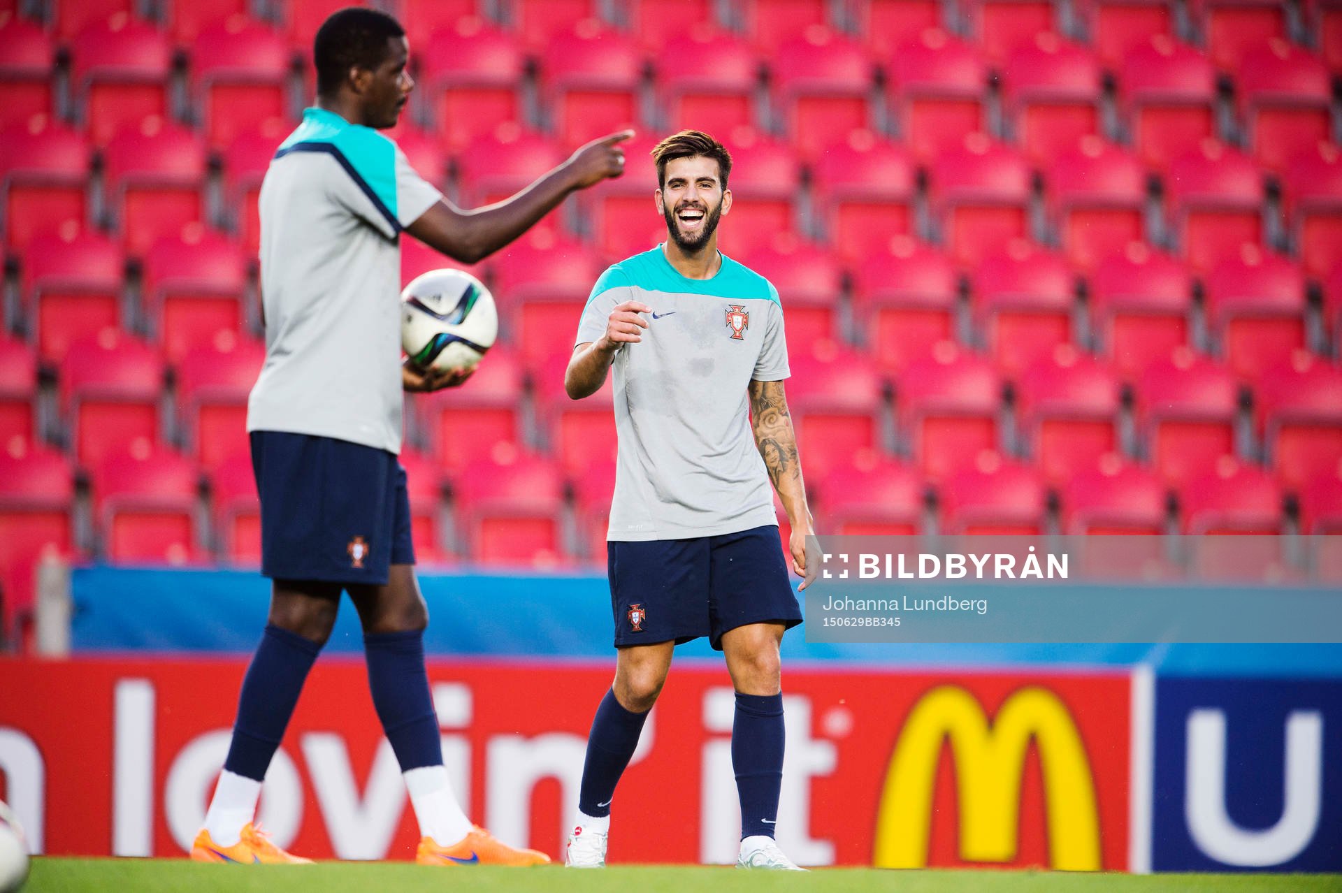 Portugals William Carvalho och Sérgio Oliveira