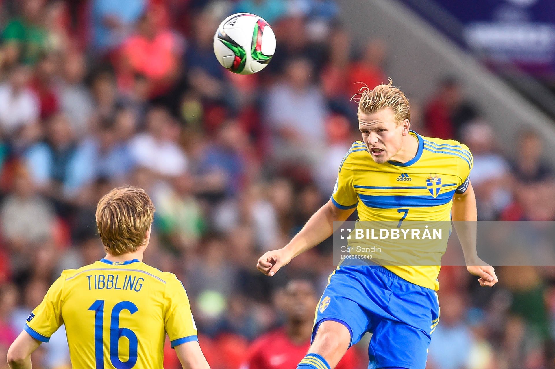 Sveriges Simon Tibbling och Oscar Hiljemark