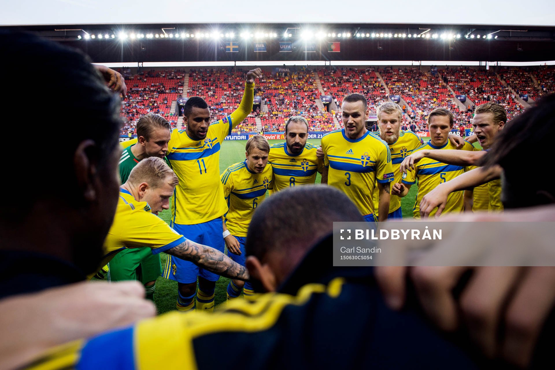 De svenska spelarna laddar
