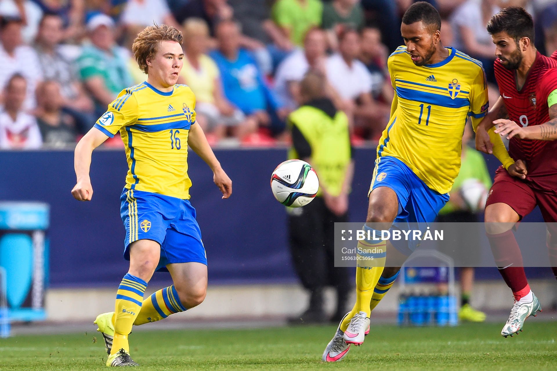 Sveriges Simon Tibbling och Isaac Kiese Thelin