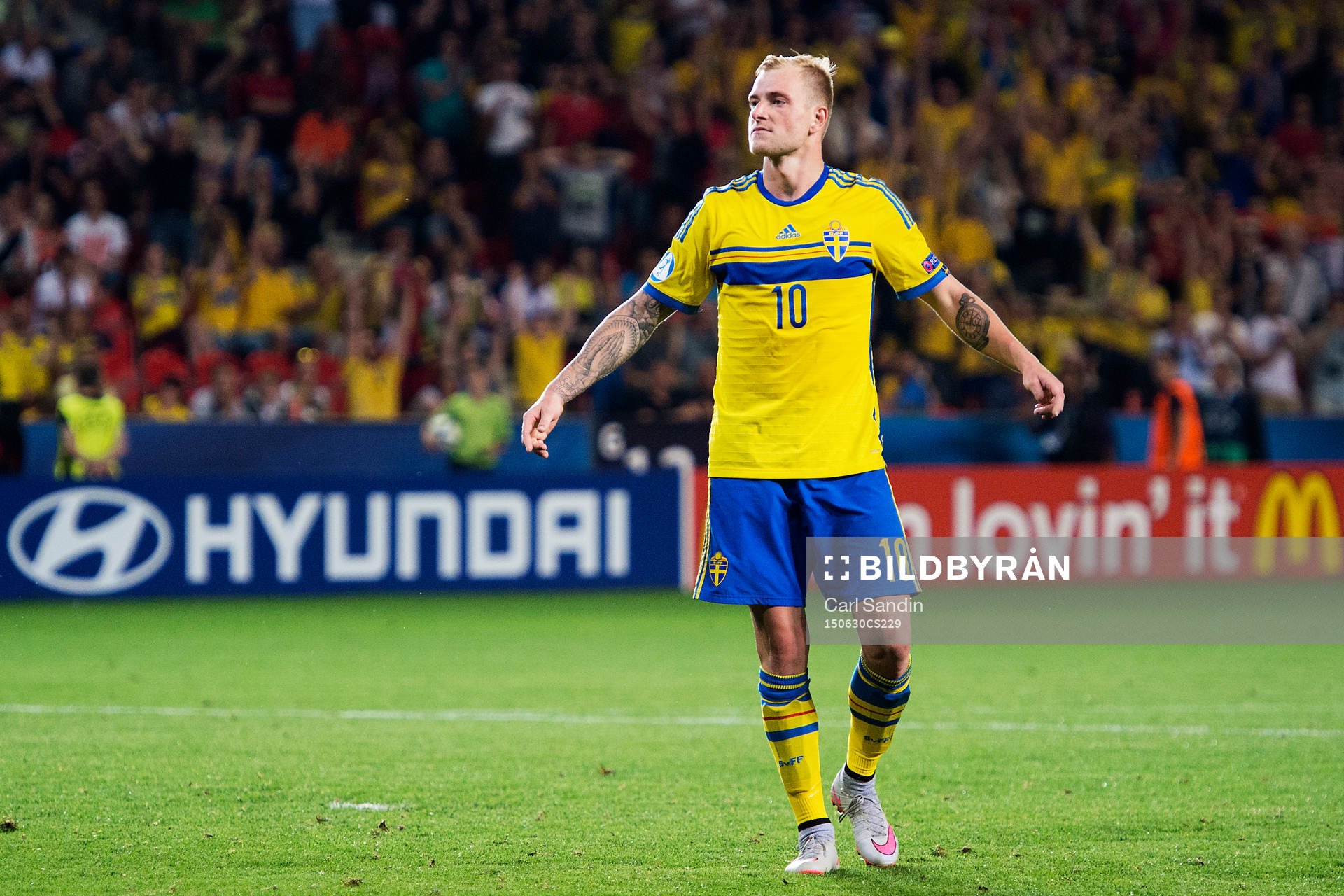 Sveriges John Guidetti jublar