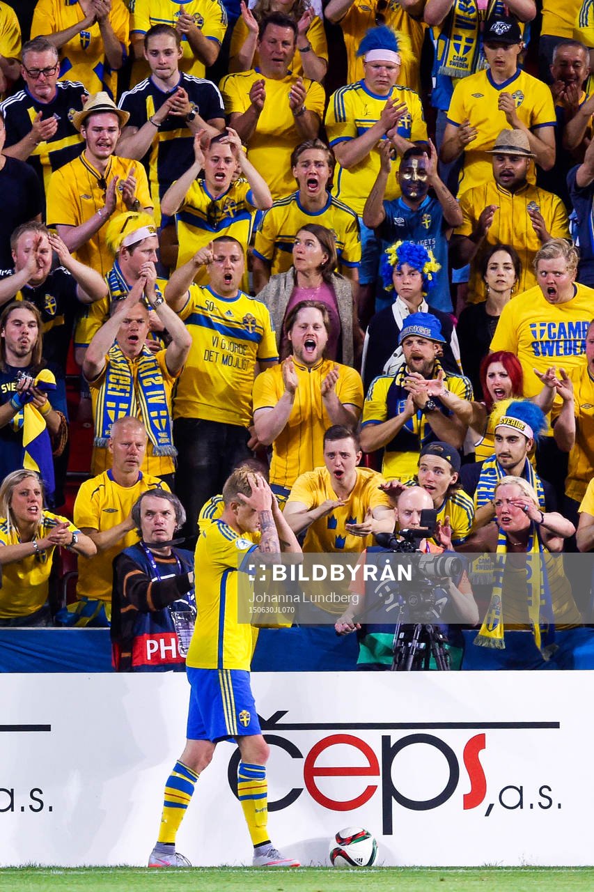 Sveriges supportrar och John Guidetti deppar