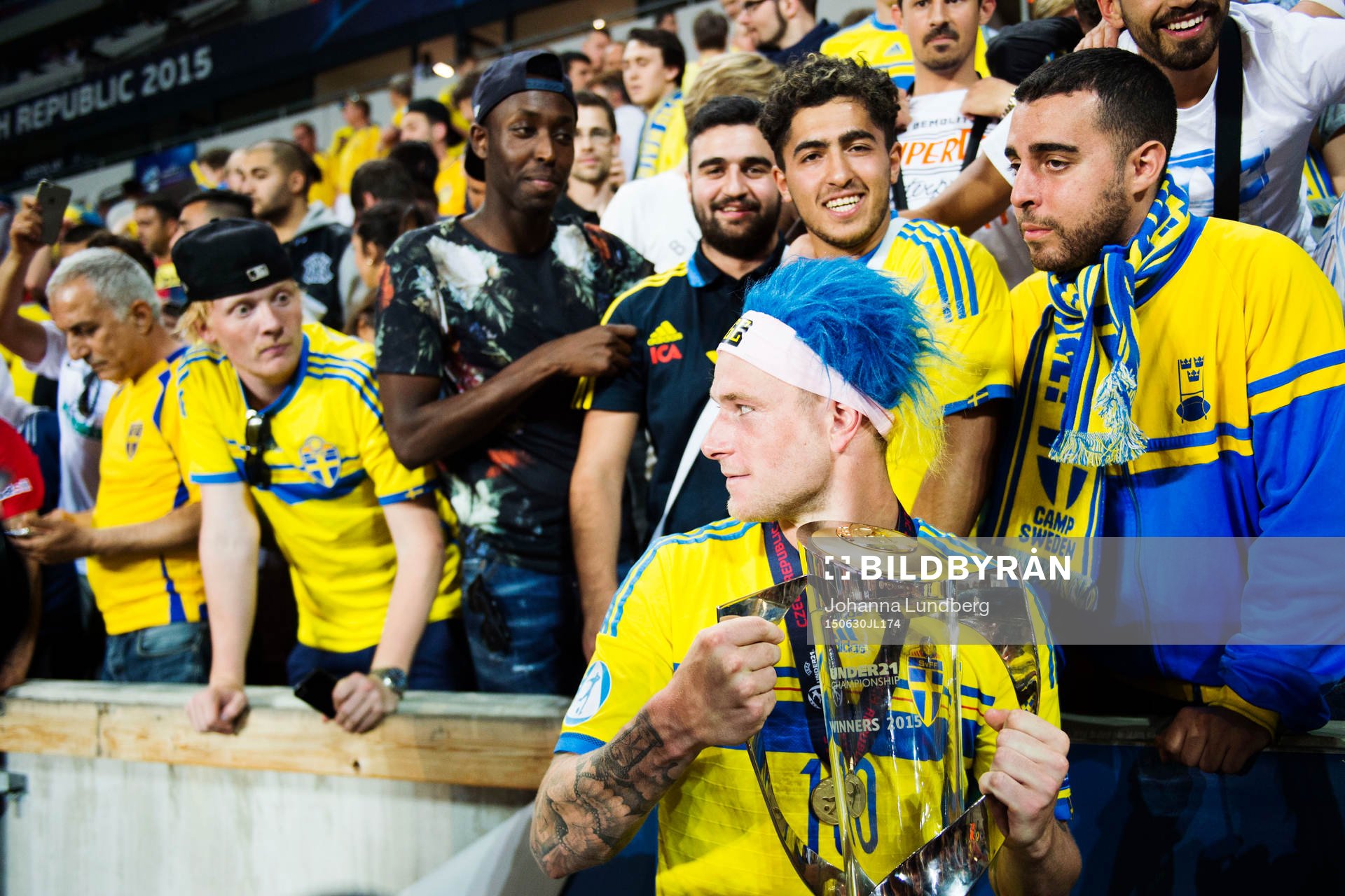 Sveriges John Guidetti med pokalen