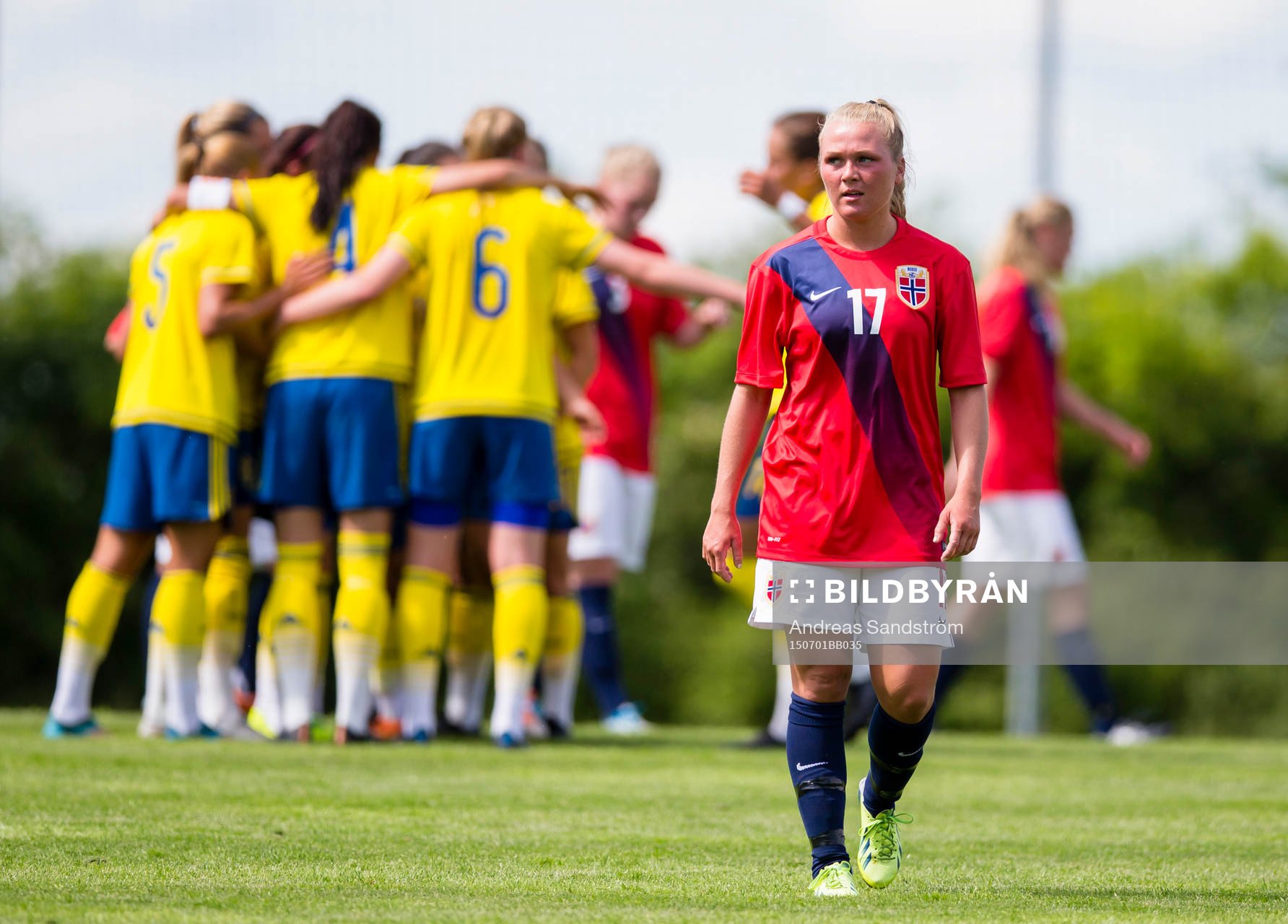 Norges Karoline Heimvik Haugland ser deppig ut