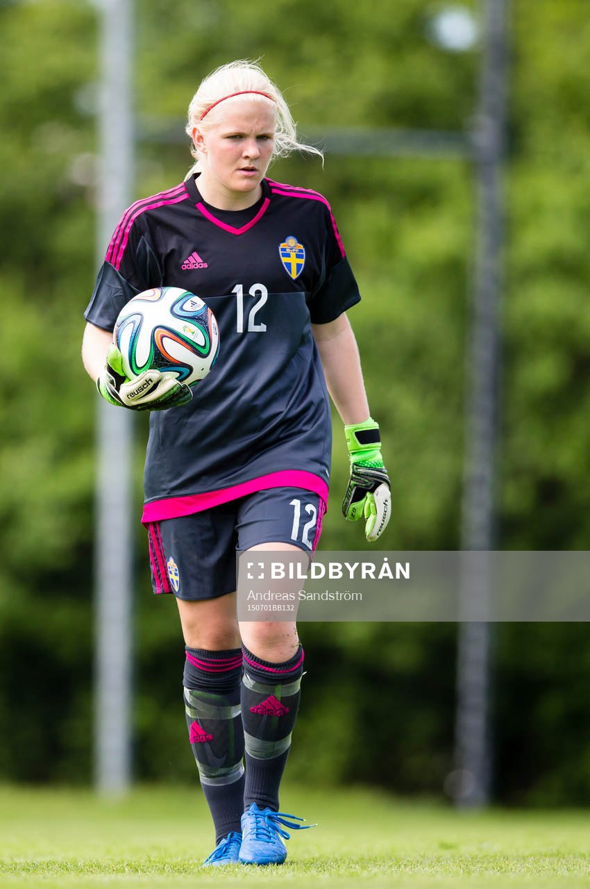 Sveriges målvakt Emma Holmgren