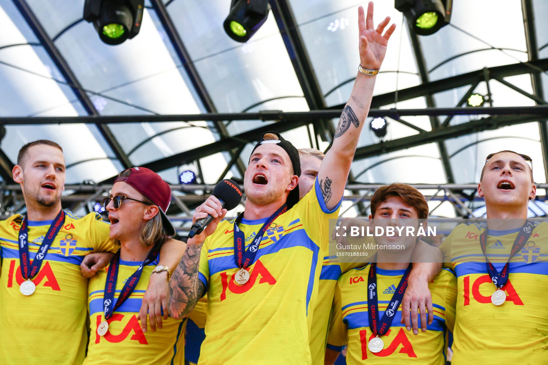 Sveriges John Guidetti firar när Sveriges U21-landslag