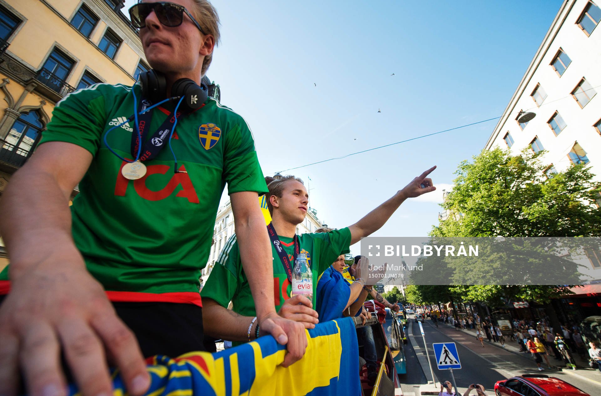 Målvakt Jakob Rinne och målvakt Patrik Carlgren mär