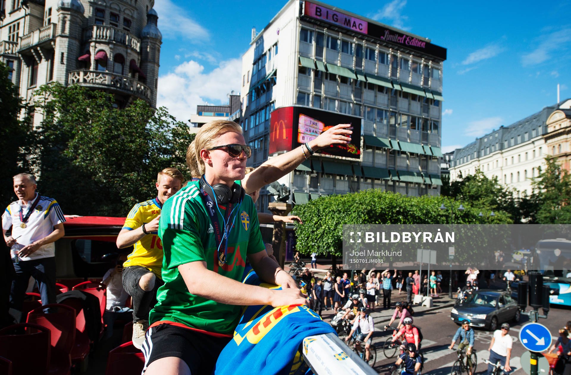 Målvakt Jakob Rinne när Sveriges U21-landslag hyllas