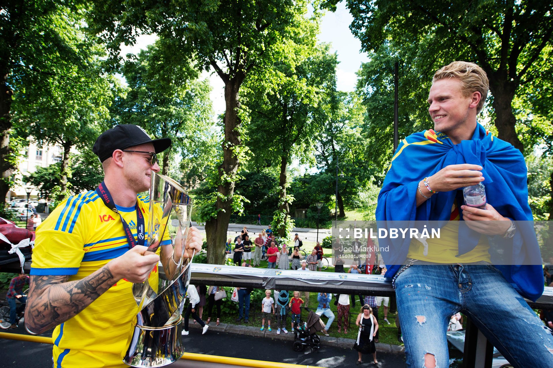 John Guidetti och Oscar Hiljemark när Sveriges
