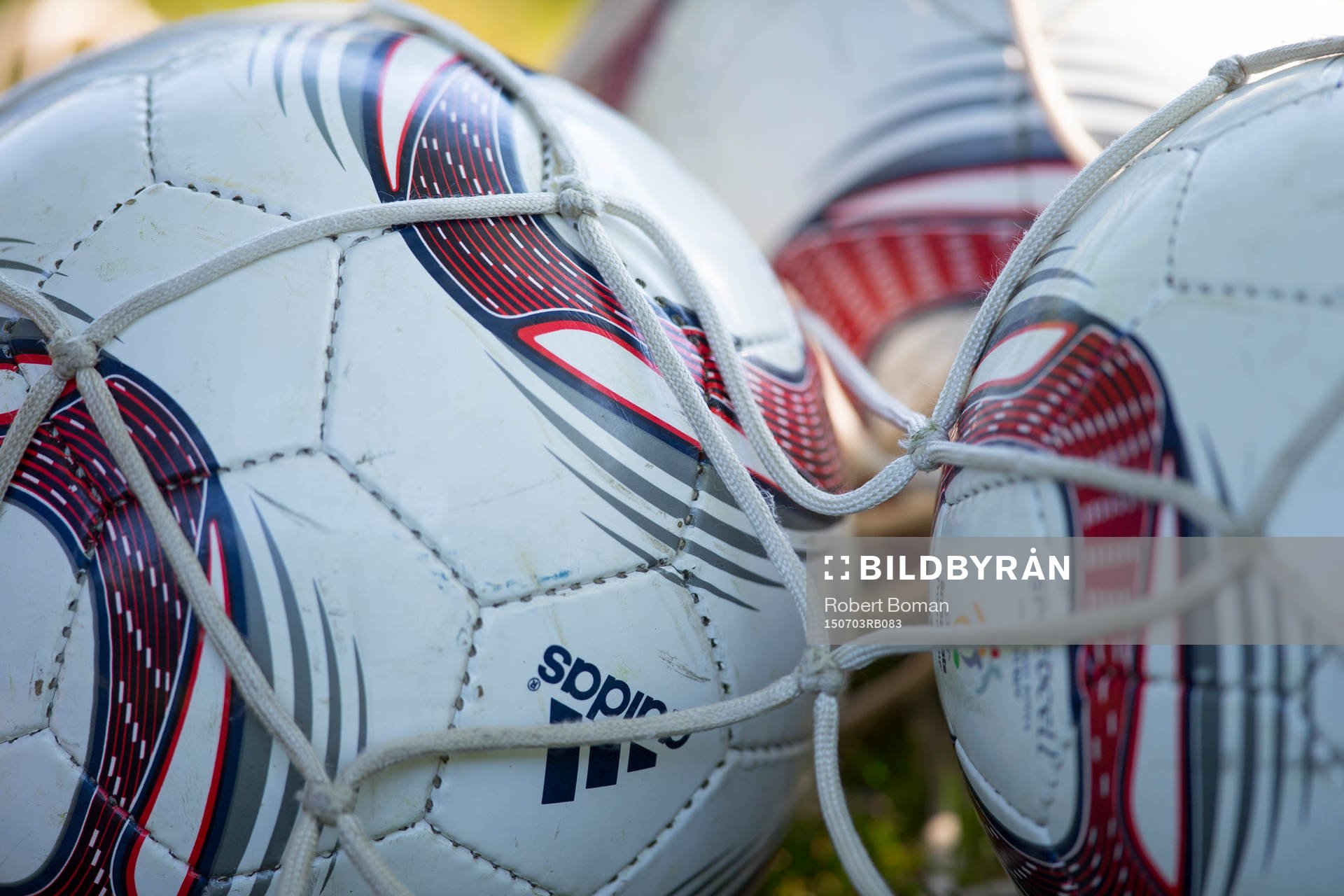 Fotbollar i en nätkasse