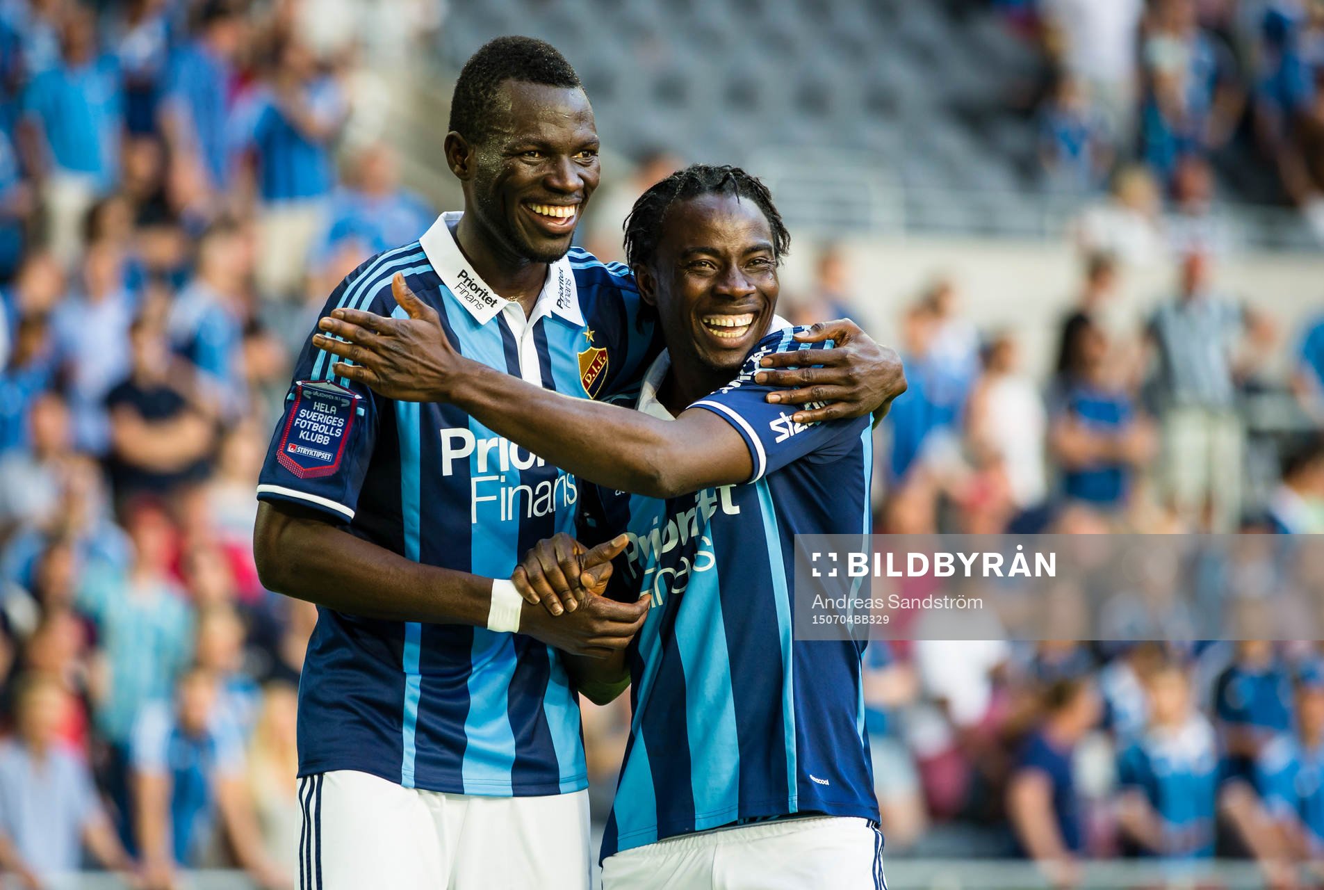 Djurgårdens Omar Colley (v) och 2-0 målskytten Sam
