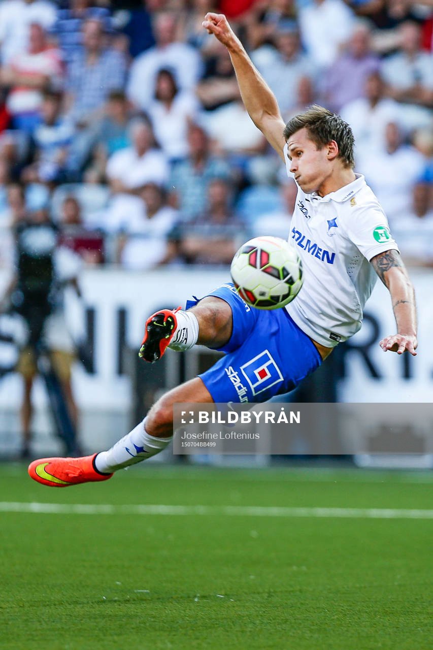 Norrköpings Arnor Ingvi Traustason med målchans