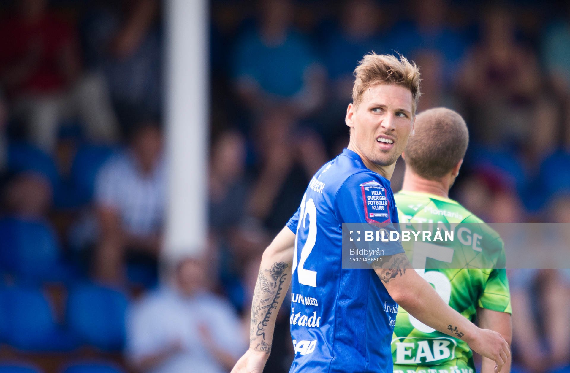 Åtvidabergs Martin Christensen tittar bakom sig