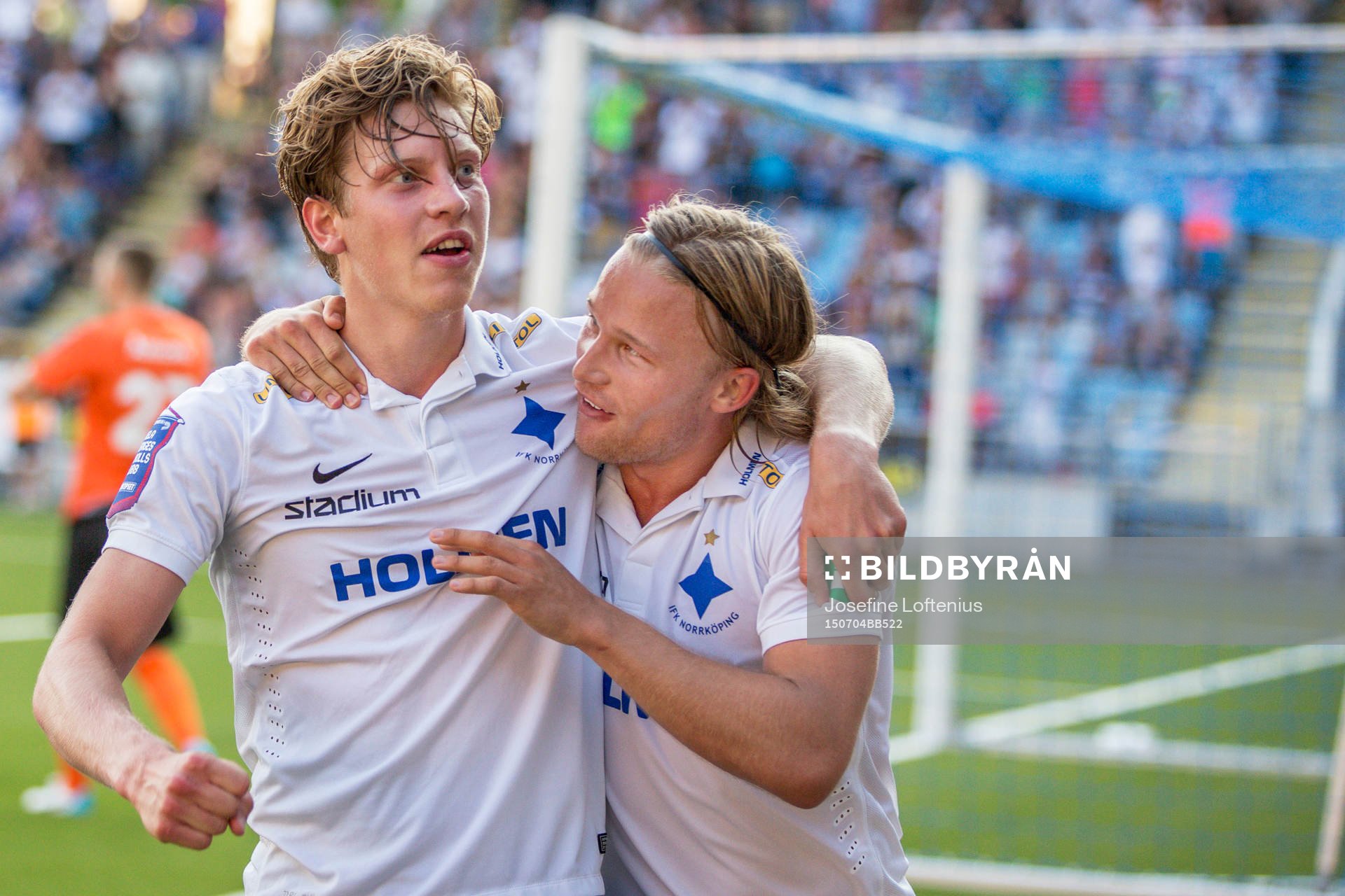 Norrköpings Alexander Fransson och Nicklas Bärkroth jublar