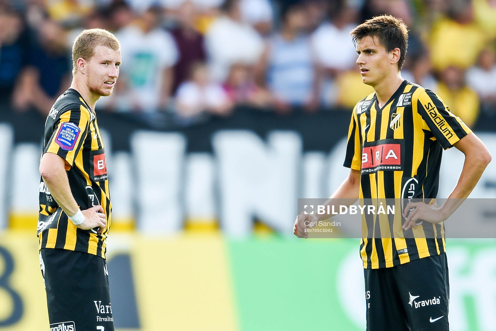 Häckens Simon Gustafson och Alexander Jeremejeff deppar