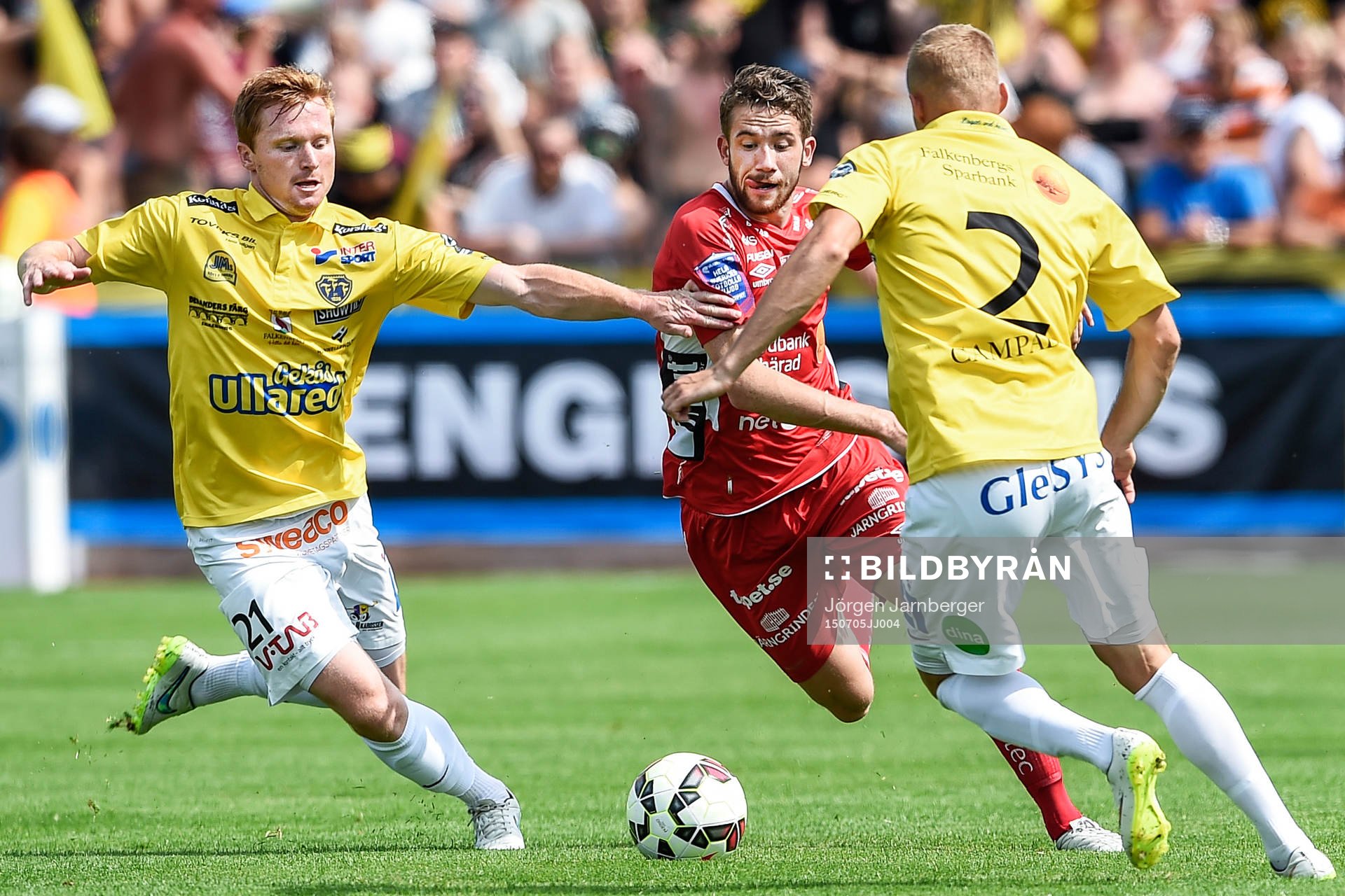 Elfsborgs Marcus Rohdén i kamp mot Falkenbergs Dan Keat
