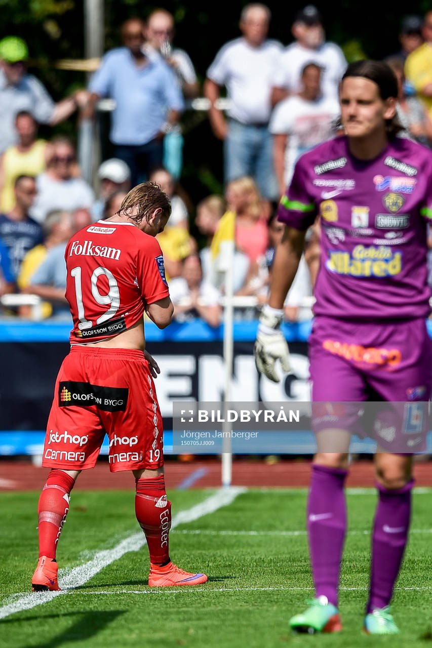Elfsborgs Simon Hedlund deppar