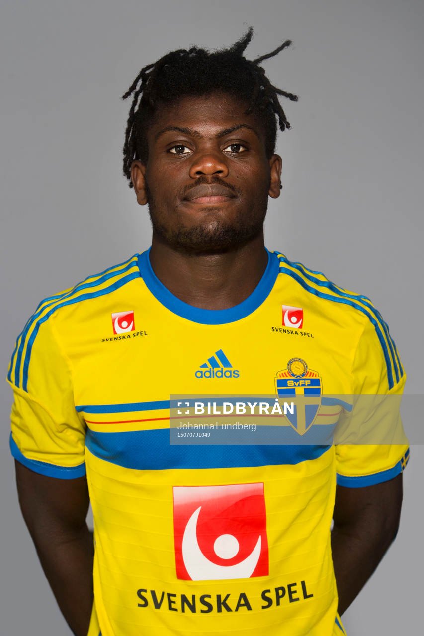 Junior Kamana Wa Kamana som spelar i P17/98-landslaget, poserar för ett porträtt den 7 juli 2015 i Stockholm.