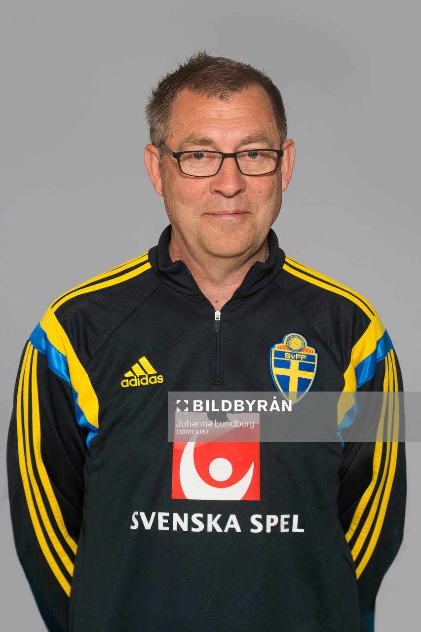 Hans Wildow, tränare i P17/98-landslaget, poserar för ett porträtt den 7 juli 2015 i Stockholm.