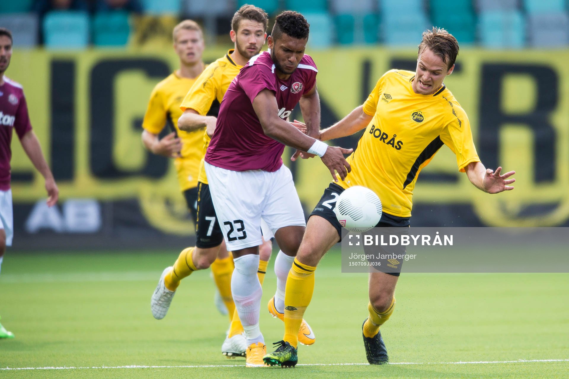 Kamp mellan Lahtis Matheus Alves och Elfsborgs Viktor