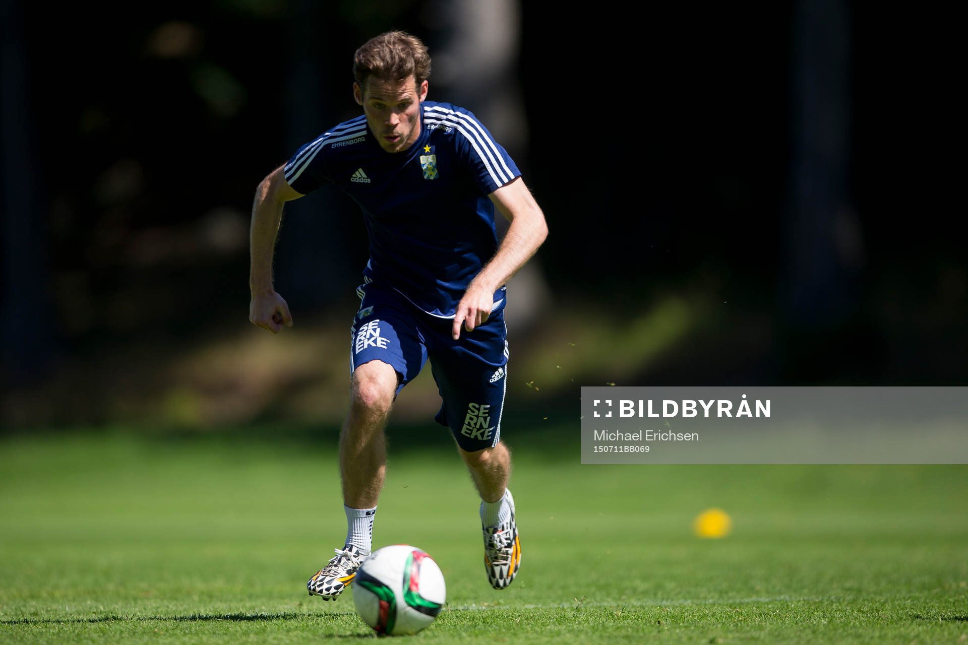 IFK Göteborgs Emil Salomonsson under en fotbollsträning med IFK Göteborg den 11 juli 2015 i Göteborg.