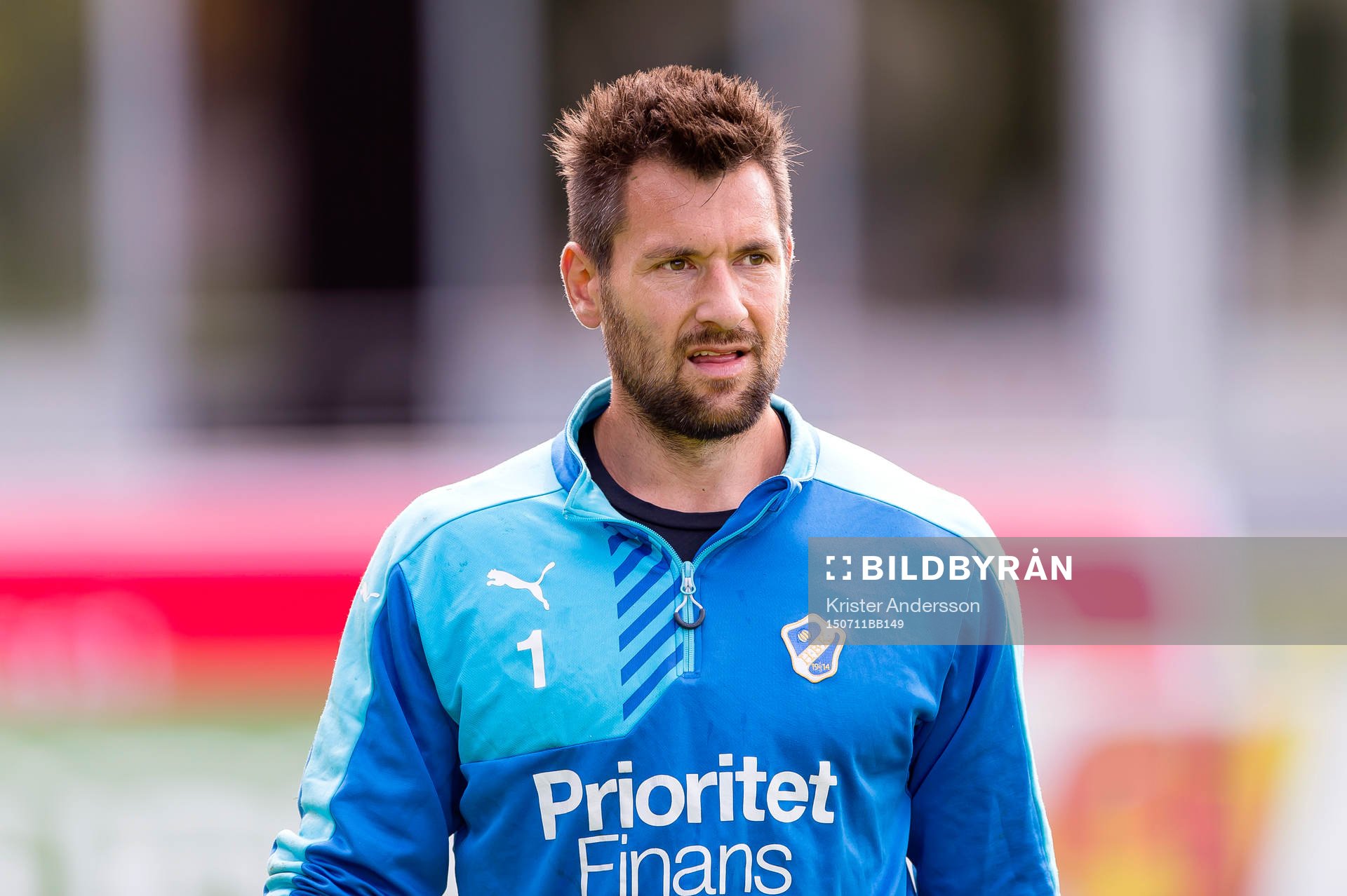 Halmstads målvakt Stojan Lukic före fotbollsmatchen i