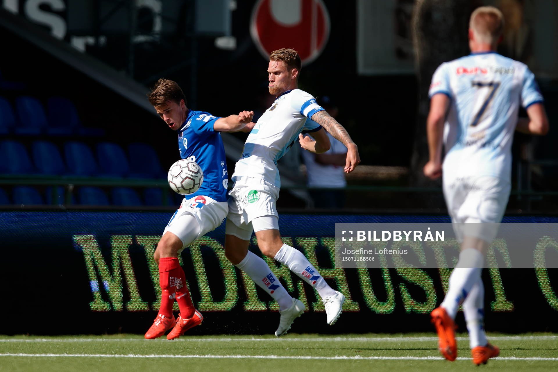 Gefles Jesper Florèn och Åtvidabergs Simon Skrabb i duell