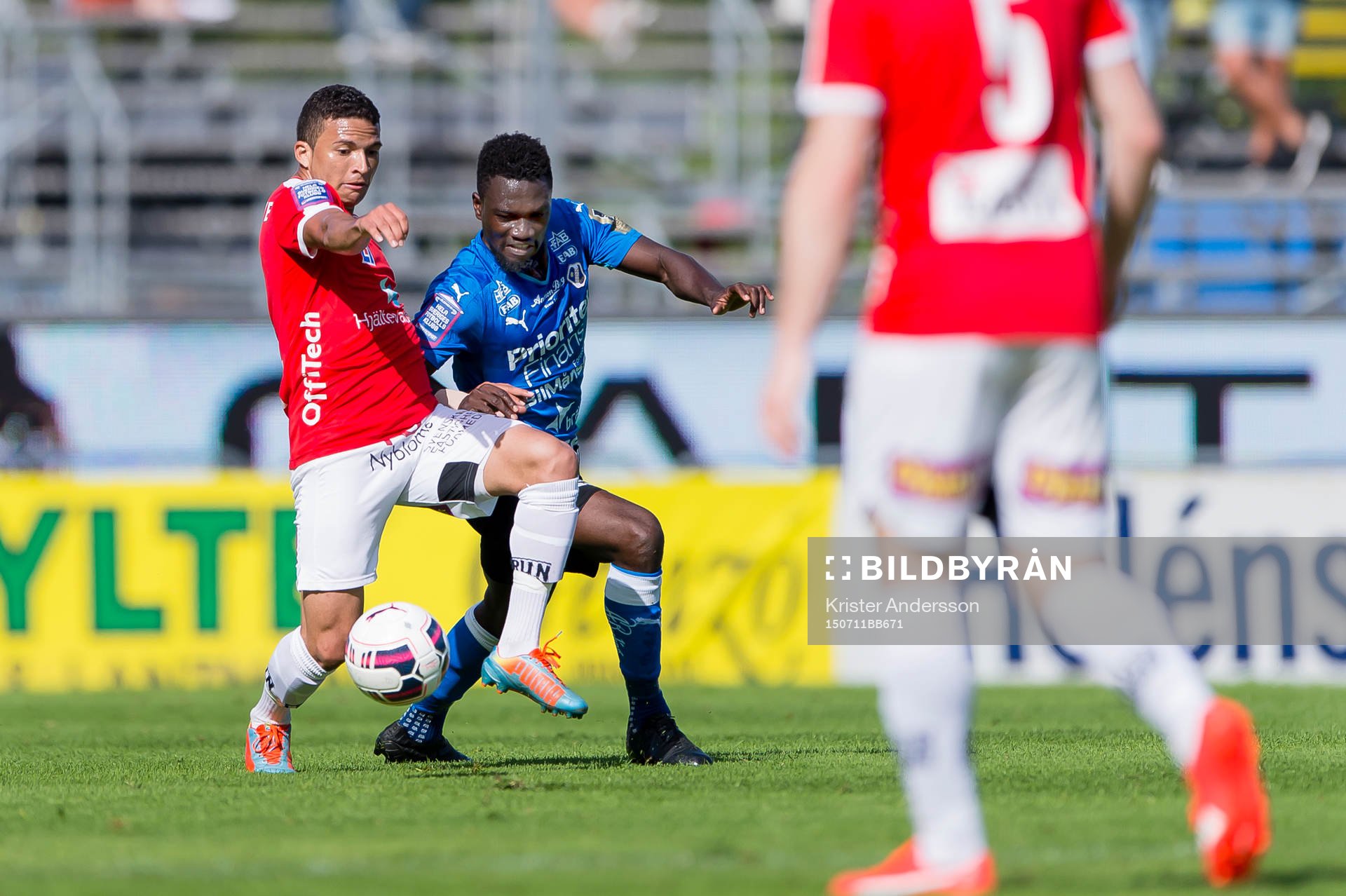 Kalmars Ismael Silva Lima och Halmstads King Osei Gyan
