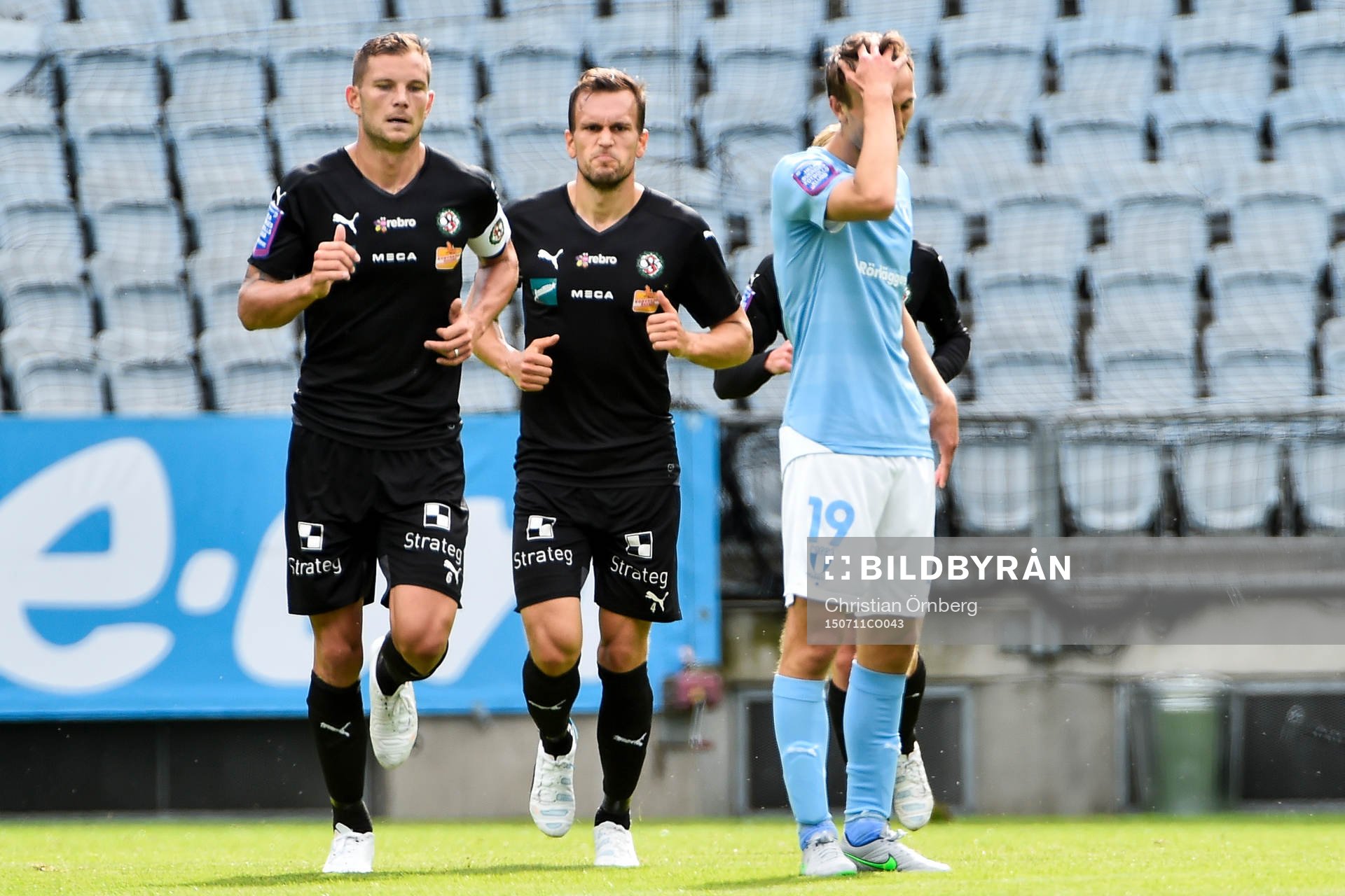 Malmö FFs Magnus Wolff Eikrem deppar samtidigt som