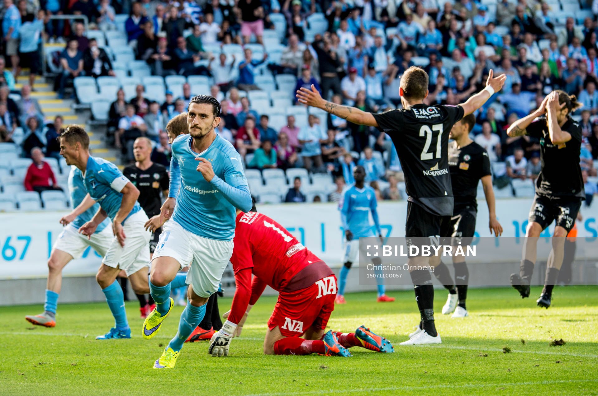 Malmö FFs Agon Mehmeti gör 2-2 i sista matchminuten