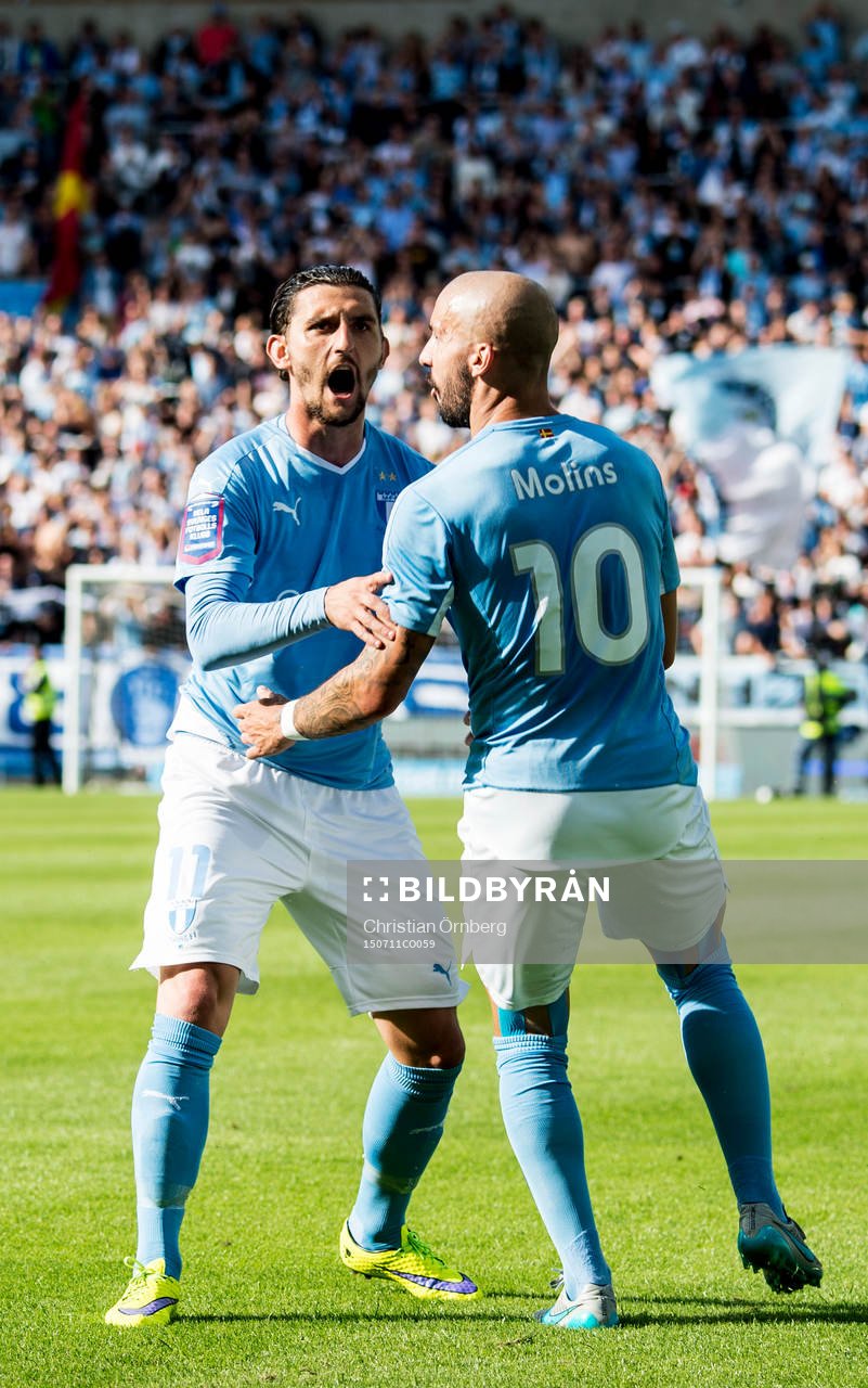 Malmö FFs Agon Mehmeti och Guillermo Molins jublar