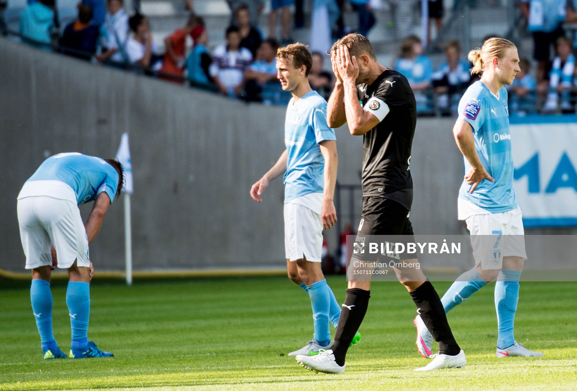 Örebros Robert Åhman Persson deppar med Malmö FFs Magnus