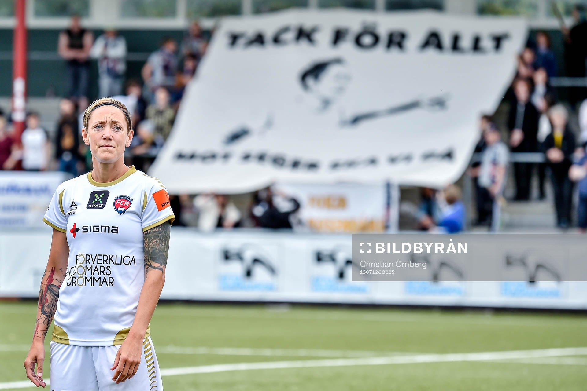 Rosengårds Therese Sjögran före fotbollsmatchen i