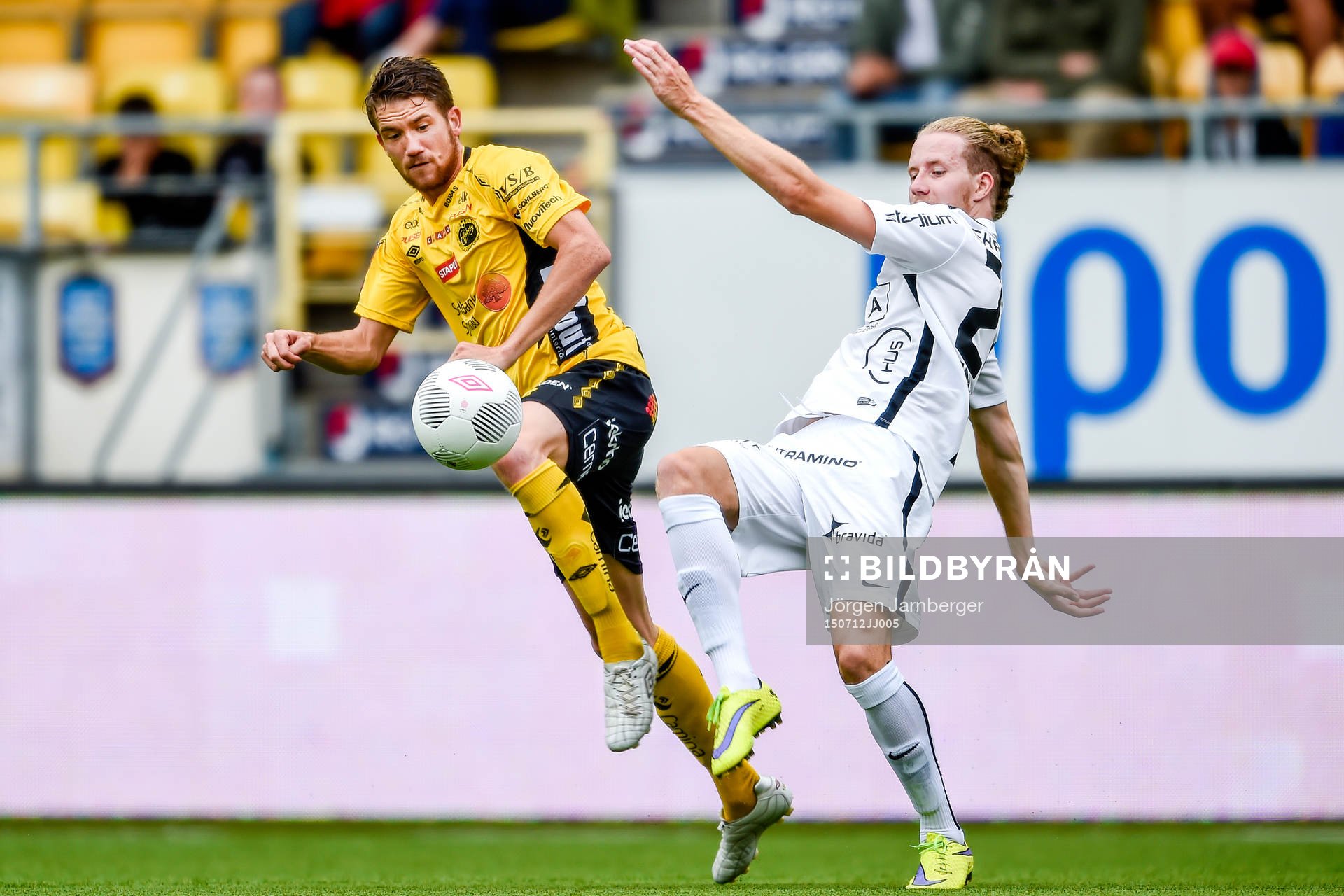 Elfsborgs Marcus Rohdén och Häckens Samuel Gustafson