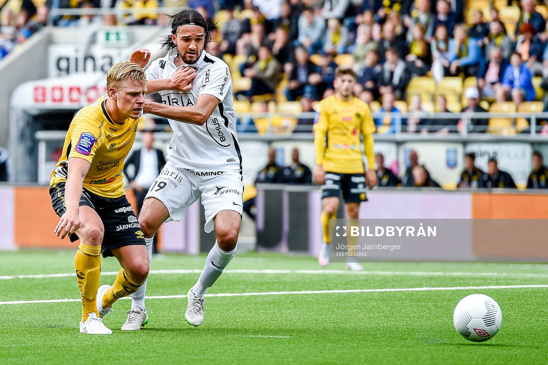 Häckens Leonard Zuta och Elfsborgs Per Frick