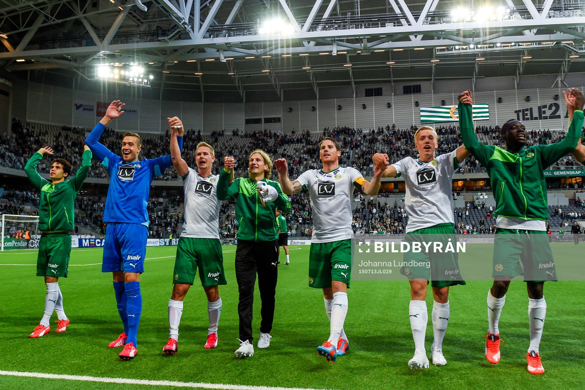 Hammarbys spelare firar