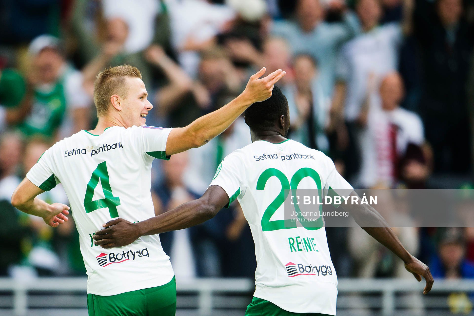 Hammarbys Erik Israelsson gör 2-0 och jublar med Amadaiya